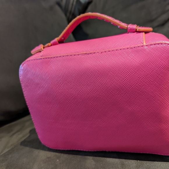 Trish McEvoy Small Make-up Planner - Picture 10 of 11